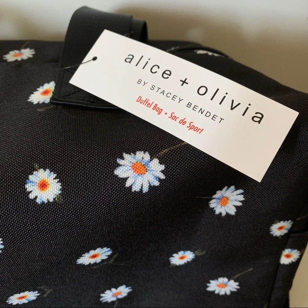 NWT Alice + Olivia Duffel Bag - Picture 4 of 13